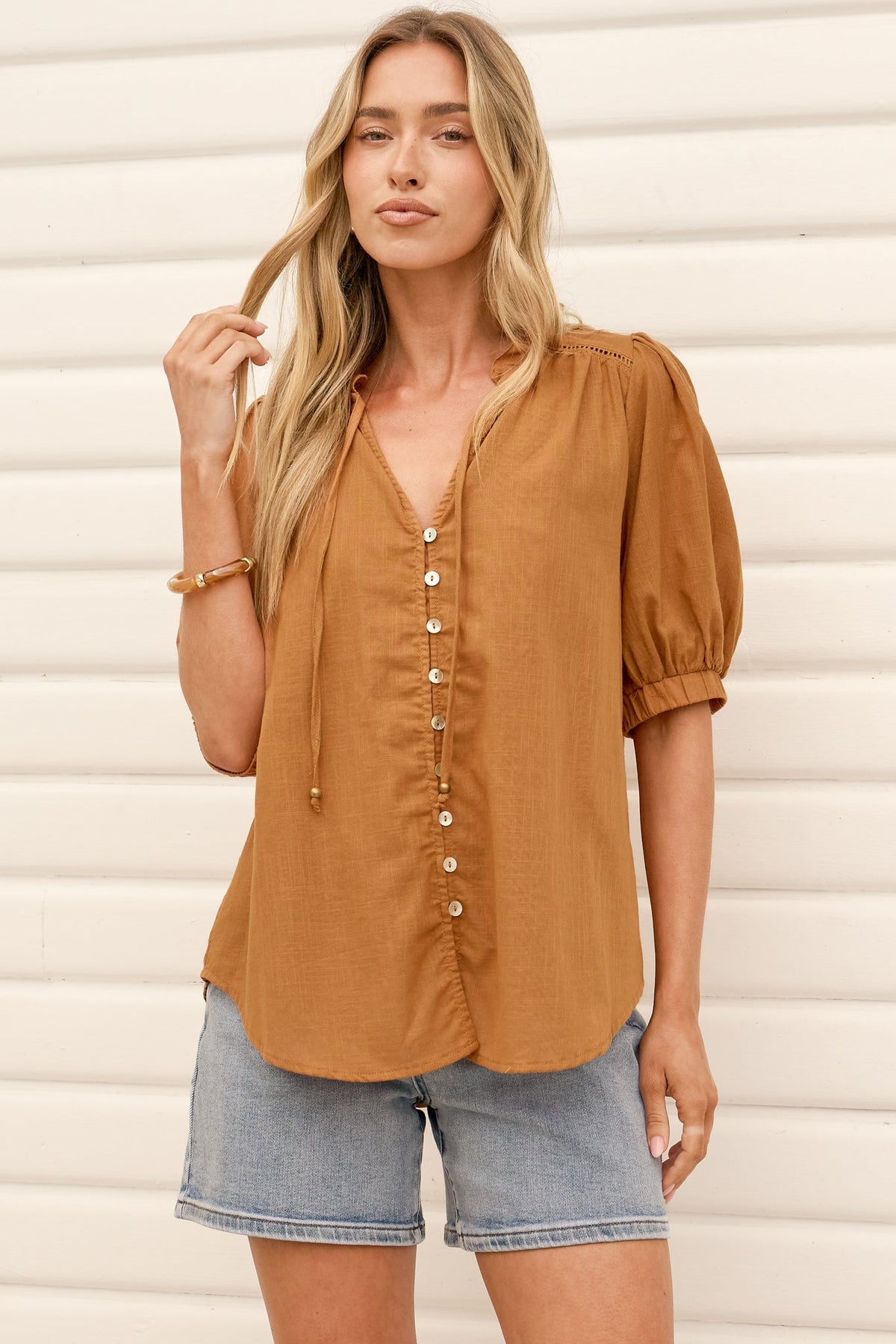 Alettie Blouse - Frill Collar Balloon Sleeve Button Down in Caramel