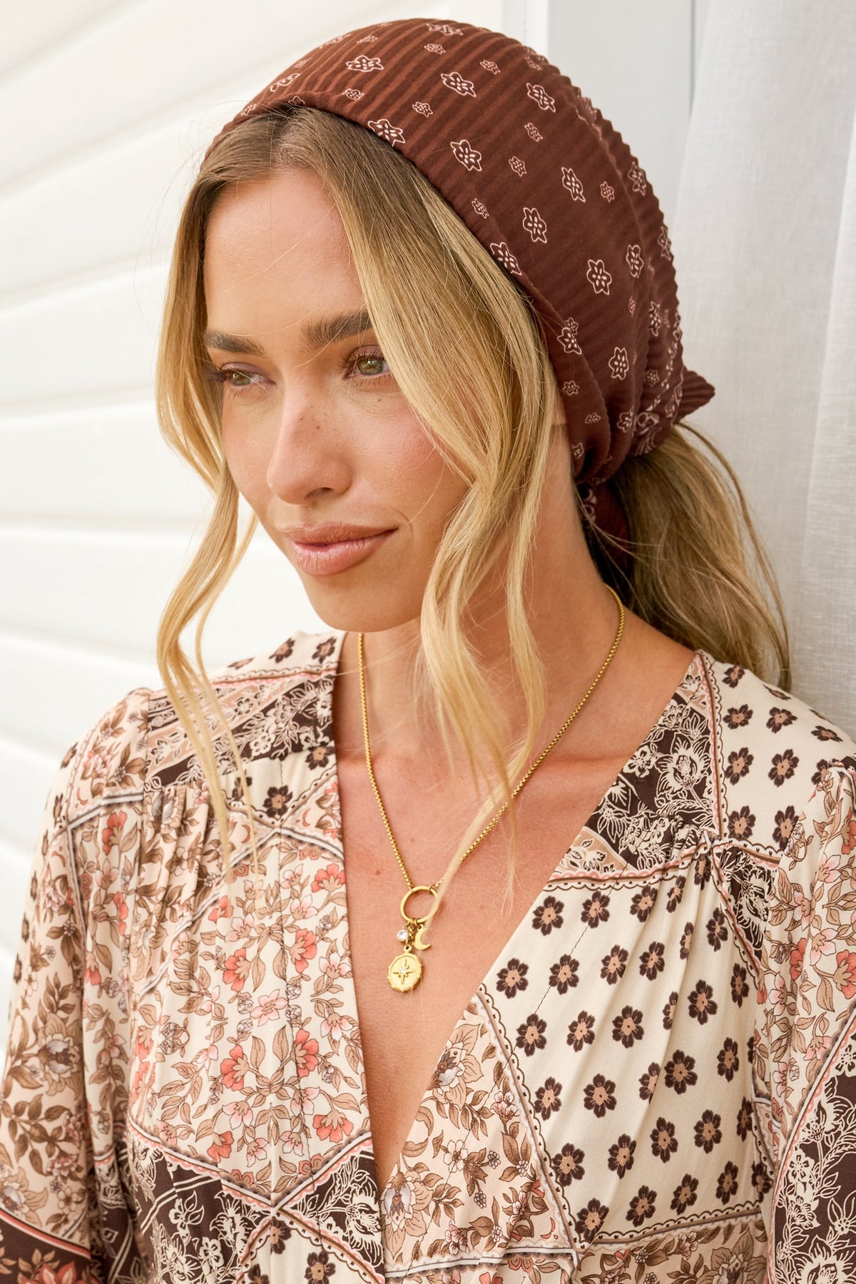 Chaser Headscarf - Chocolate