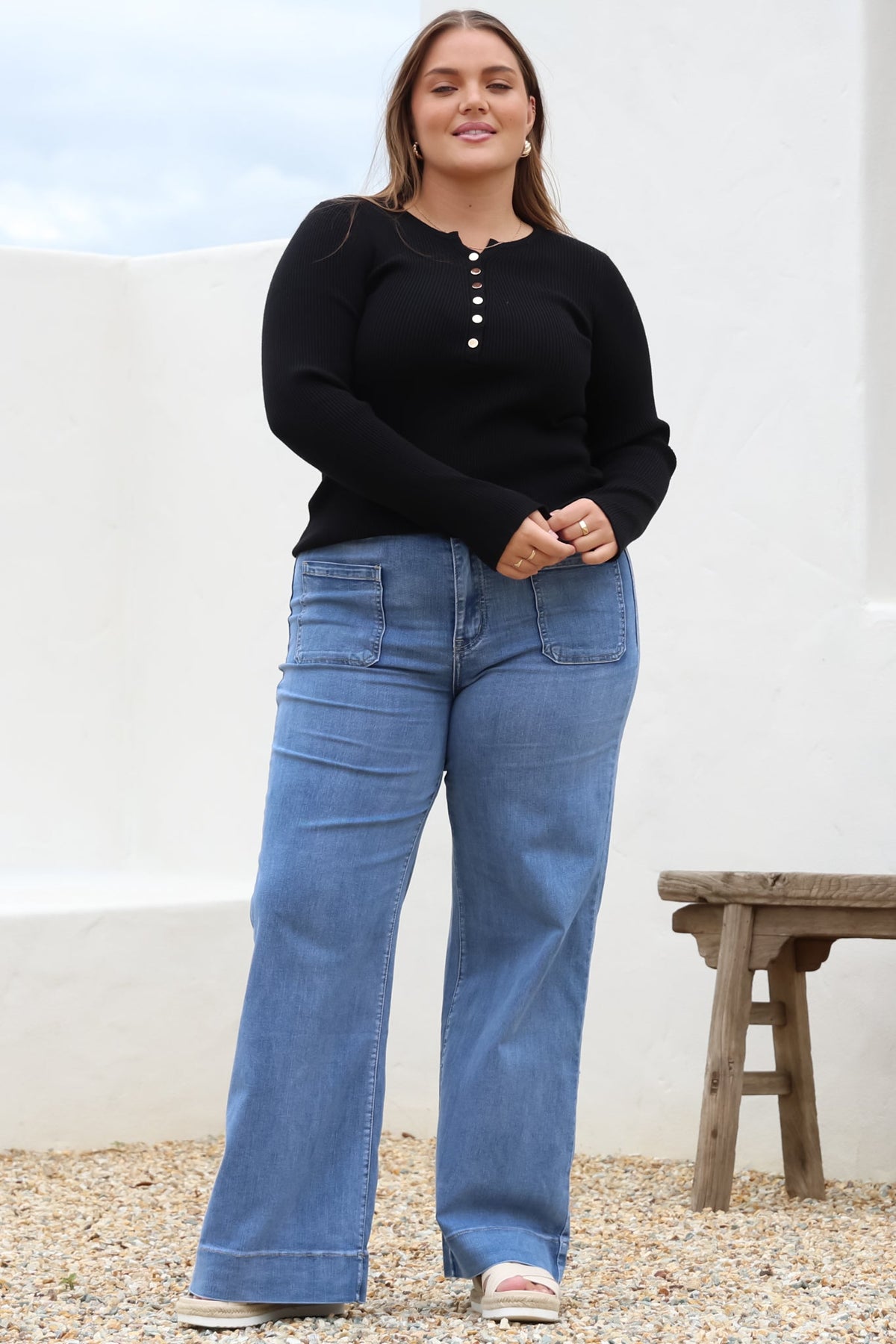 Cindy Wide Leg Jeans in Mid Denim Wash