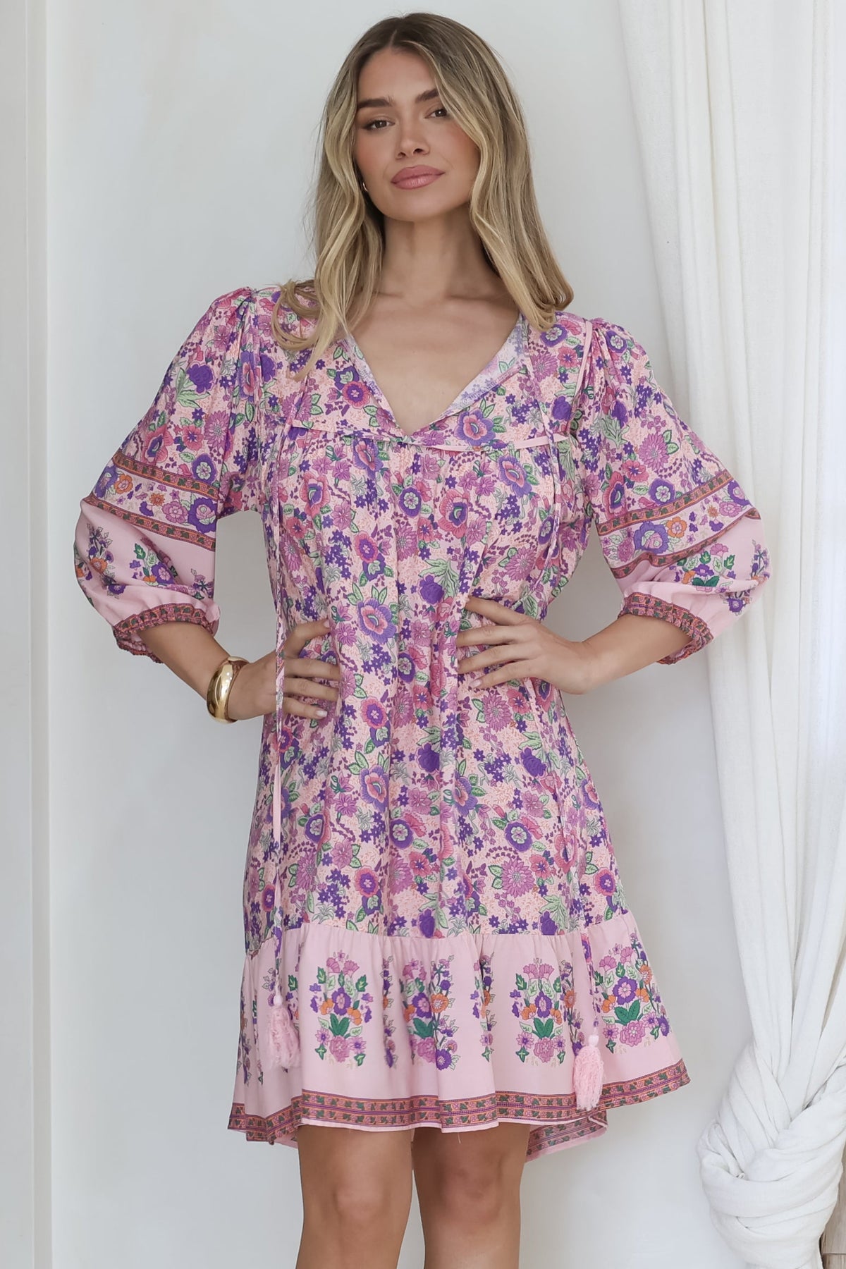 Helda Mini Dress - V-Neck Shift Dress with Balloon Sleeves in Aletta Print Pink